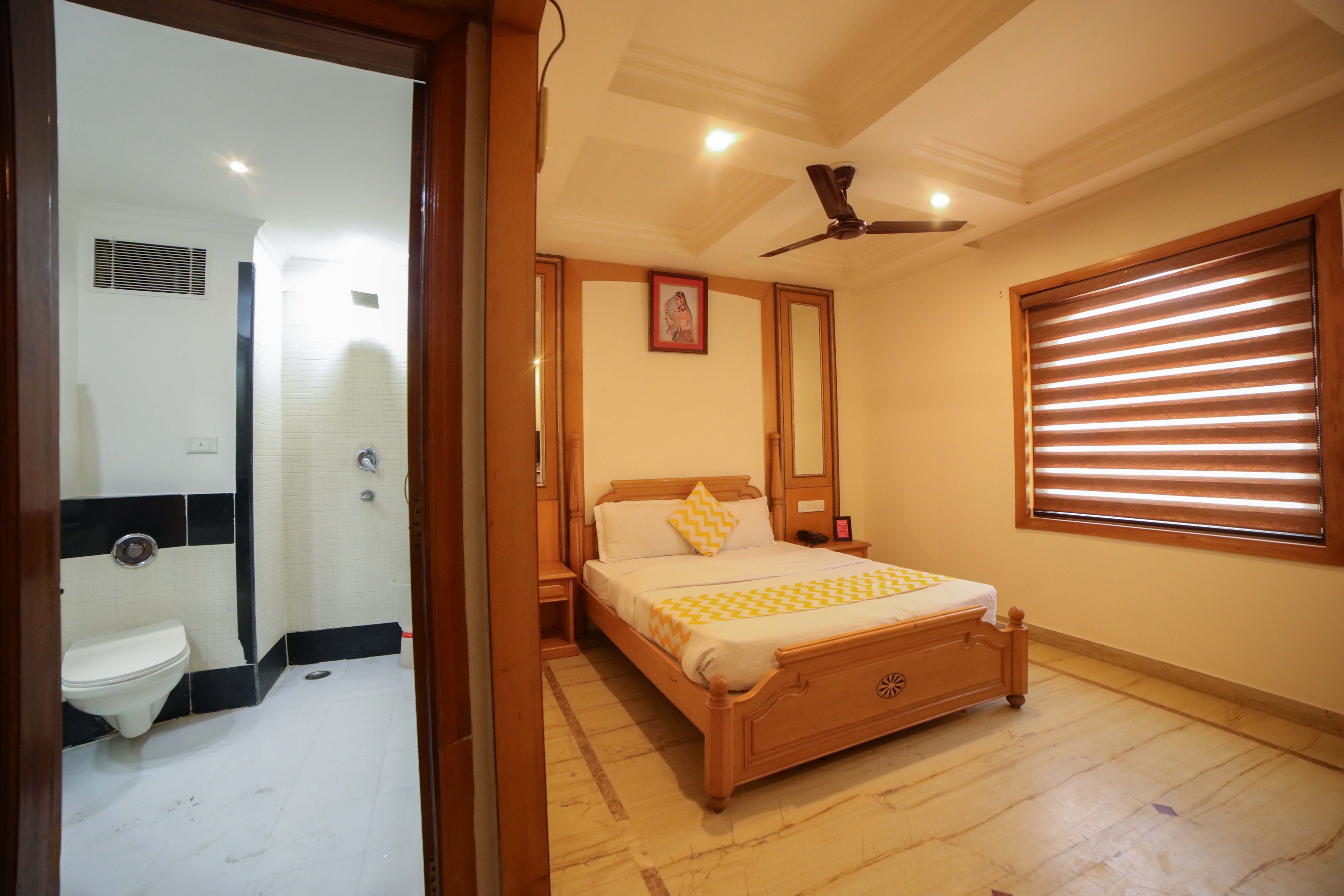 best Family Hotel in Bani park area in Jaipur Centre | Jaipur Hotel Rooms | 3 Star Rated Hotels in Jaipur city center