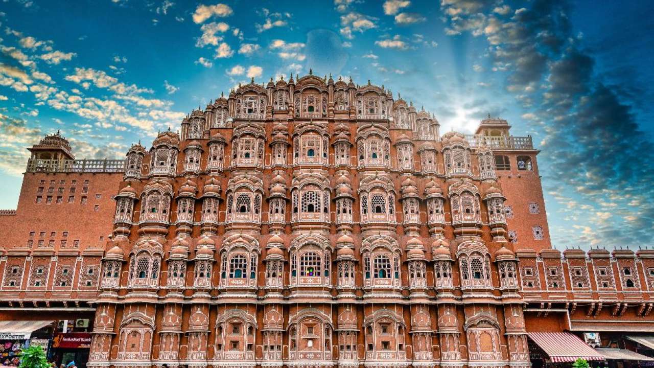 best Family Hotel in Bani park area in Jaipur Centre | 3 Star Best Budget Hotels in Jaipur City Centre